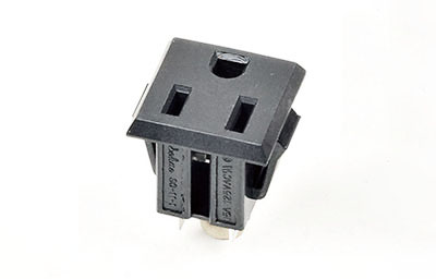 IEC插座在使用時(shí)注意事項(xiàng)